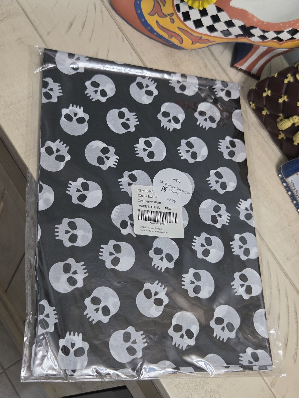 Spooky Skull Gift Wrapping Paper - 15 Flat Sheets (50cm x 70cm)NWT